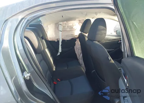 2016 Scion Ia z USA, uszkodzony, nr VIN 3MYDLBZV0GY110504